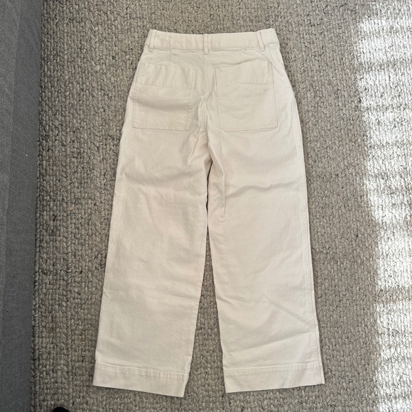 Club Monaco White Jeans (size 2) - Picture 3 of 4